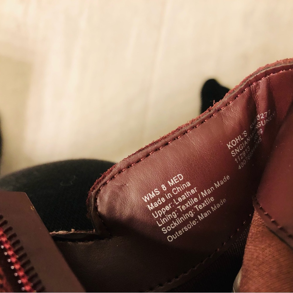 SONOMA Suede booties! Size 8.0
BURGUNDY - Picture 10 of 10